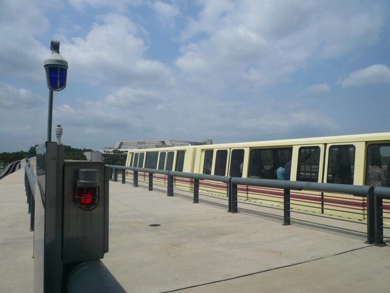 MOTELES EN ORLANDO CERCA DEL AEROPUERTO